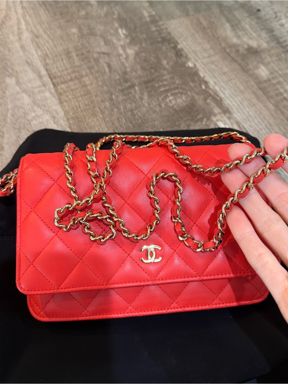 Authentic Chanel wallet on chain
